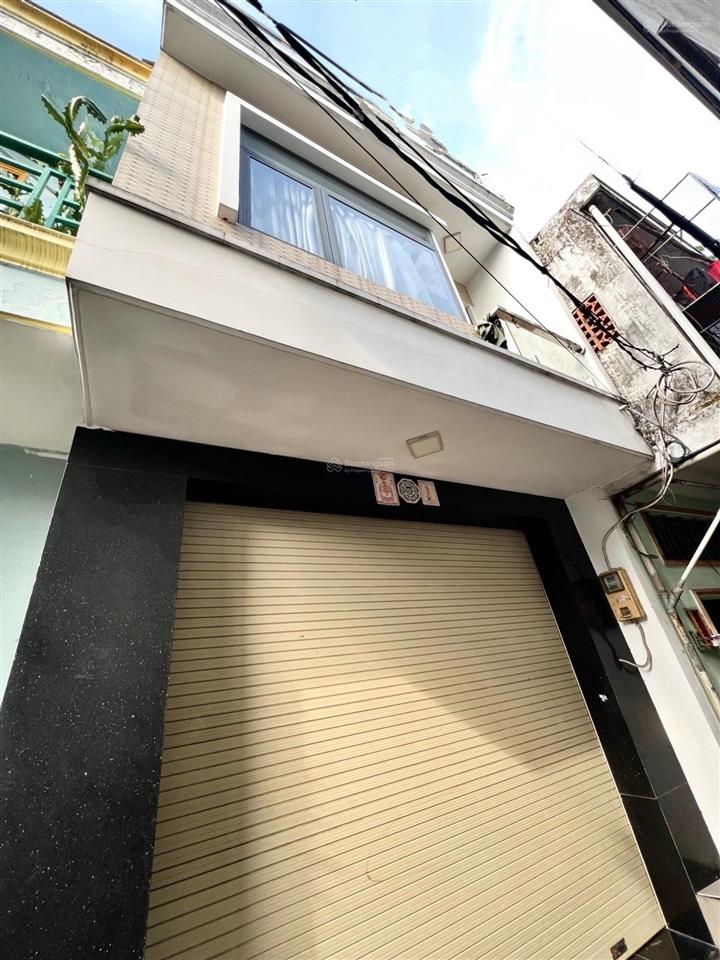 Nhỉnh 4 tỷ  35m². 3 tầng ở ngay, hẻm 3.5m tân hòa đông, gần cc summer square
