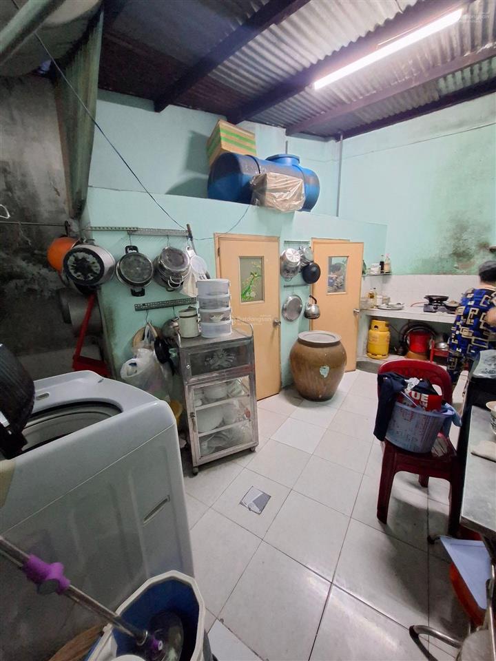 8 tỷ 5  113m². hẻm 6m phạm văn chí. quận 6