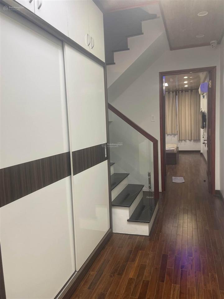 Nhà 5 tầng, khu nhà ở biệt lập, gần vòng xoay phú lâm, quận 6