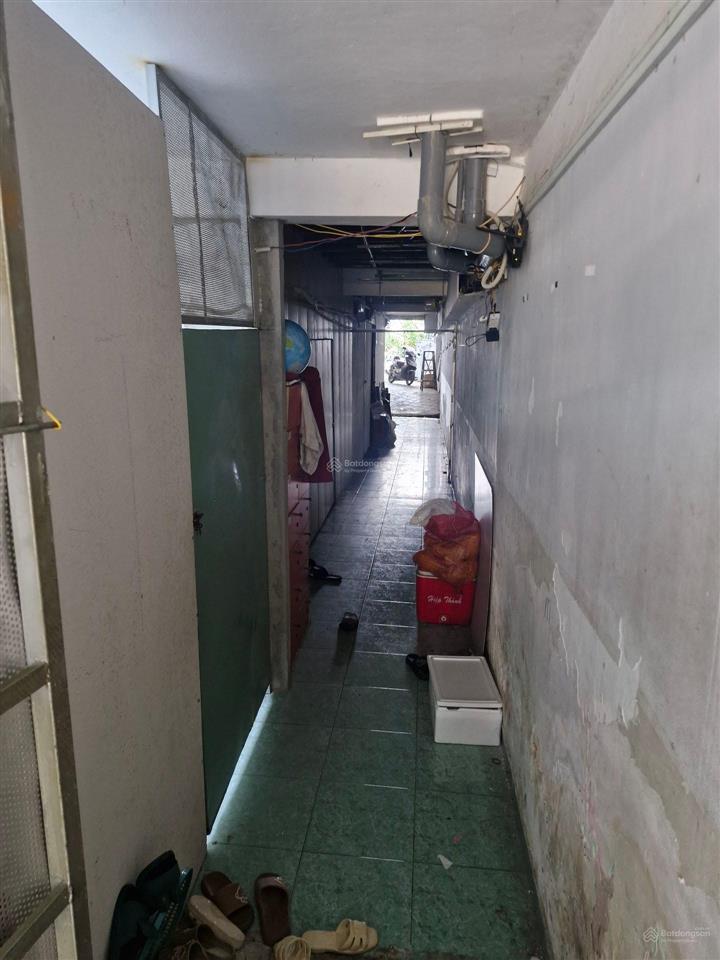 Nhà cũ 2 tầng  232m², mặt tiền đường chợ lớn, khu dân cư bình phú, quận 6