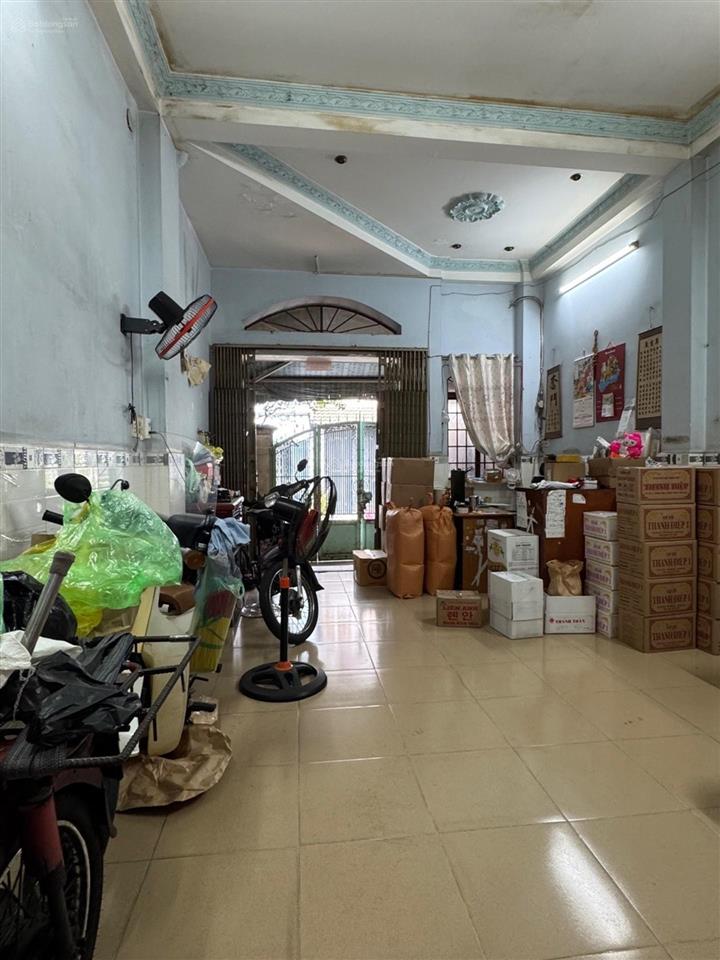64m2, 3 tầng, lô góc 2 mặt hẻm, xe hơi đậu trong nhà