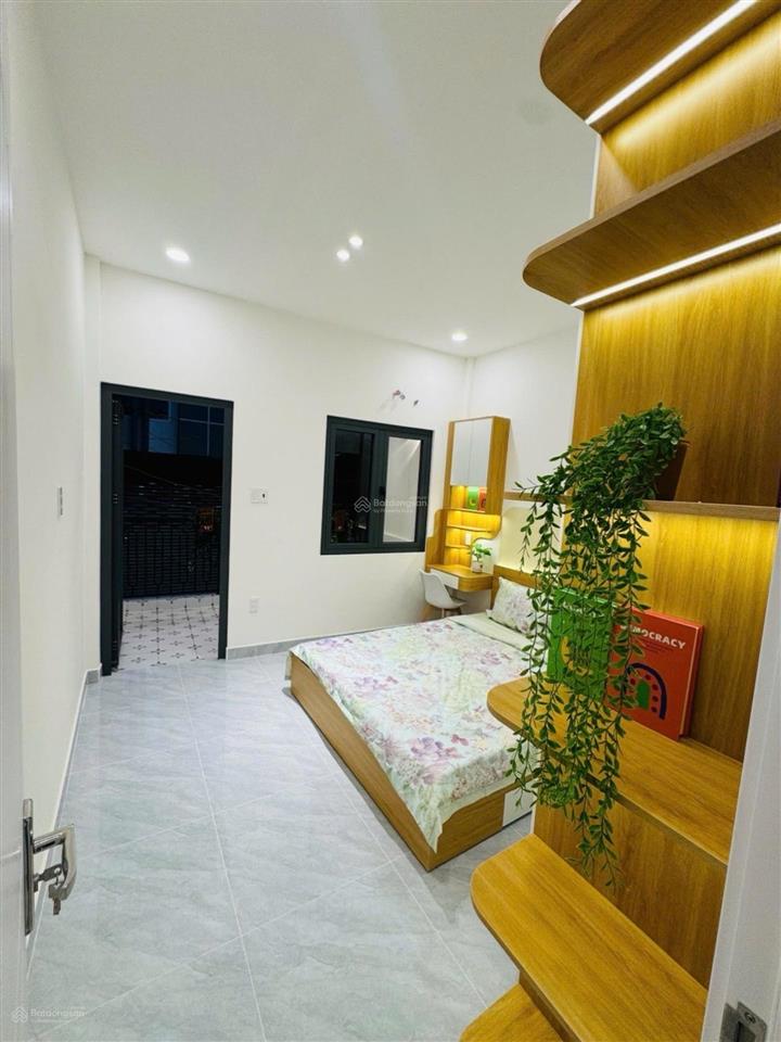 Nhà mới full nội thất, gần đầm sen, quận 11