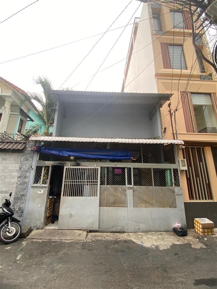 Sd 120m2, ngang lớn 5.3m, nhà cấp 4, ngay cầu vượt cây gõ, quận 6, chỉ hơn 9 tỷ