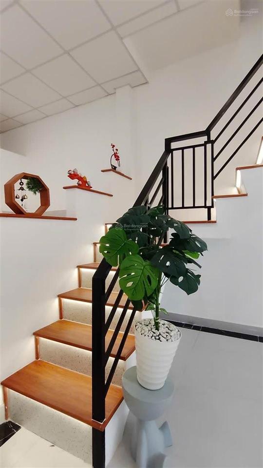 3.9x13m, nở hậu, hẻm 4m bình tiên, quận 6, chỉ 5 tỷ 05