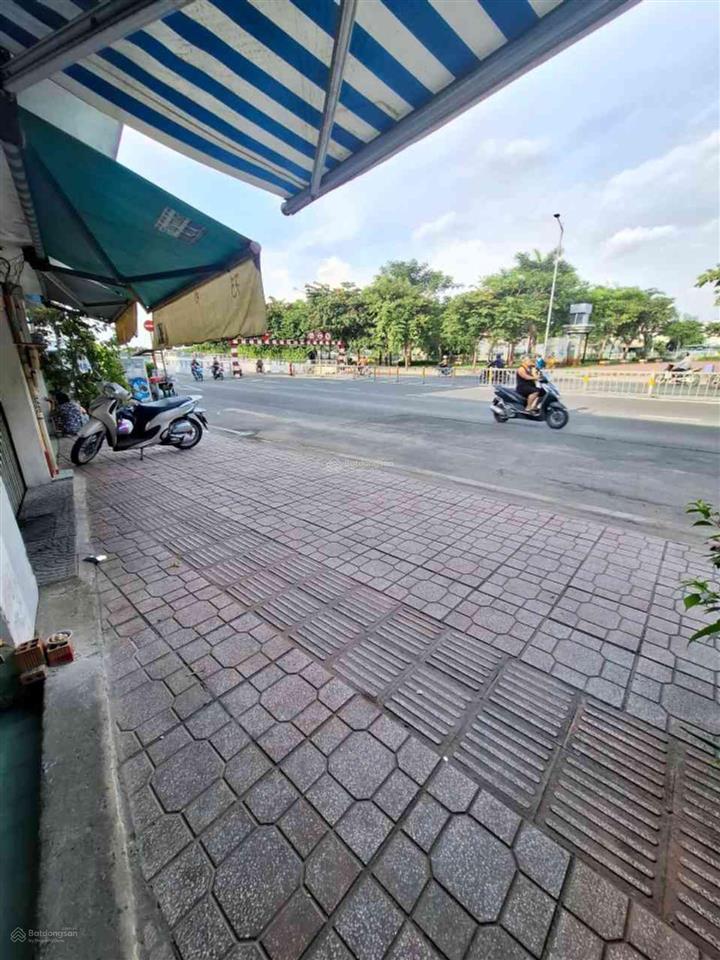 Diện tích lớn 198m2, mặt tiền nguyễn văn luông, quận 6, chỉ 31tỷ