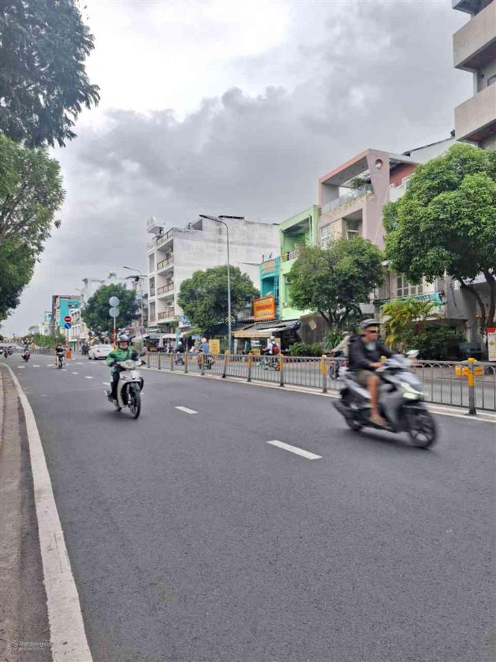 Diện tích lớn 198m2, mặt tiền nguyễn văn luông, quận 6, chỉ 31tỷ