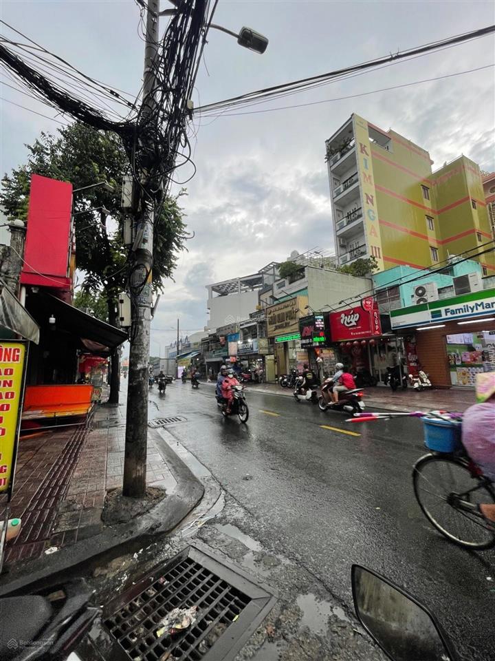Ngay vòng xoay phú lâm, quận 6  nhà nát 60m2 chỉ 6tỷ5 (thương lượng)