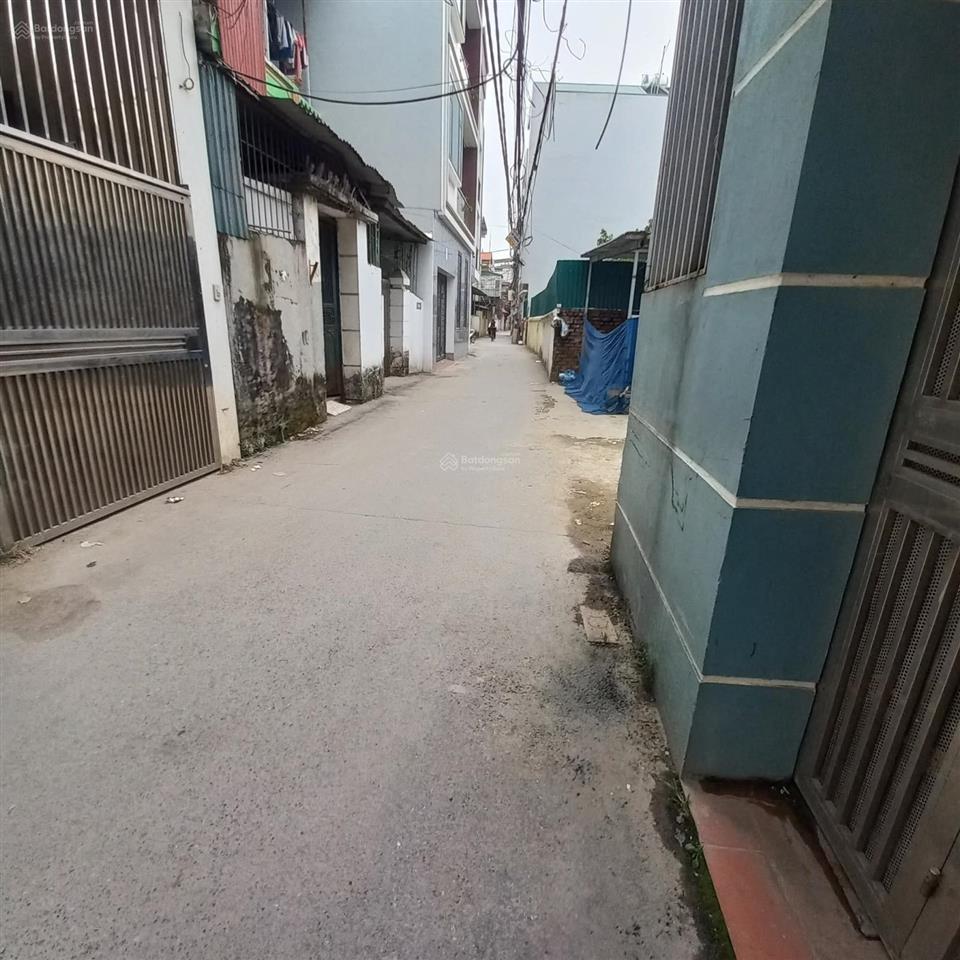 Đất tây mỗ, ngõ thông ô tô đỗ cửa, vuông vức không lỗi