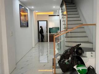 Nhà mới ở ngay ngõ nông thẳng, sổ đẹp không lỗi
