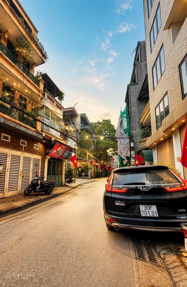 Bán mặt phố hoàng hoa thám ba đìnhdiện tích 78m2 4 tầng mặt tiền 4,4m vỉa hè oto tránh 31,2 tỷ