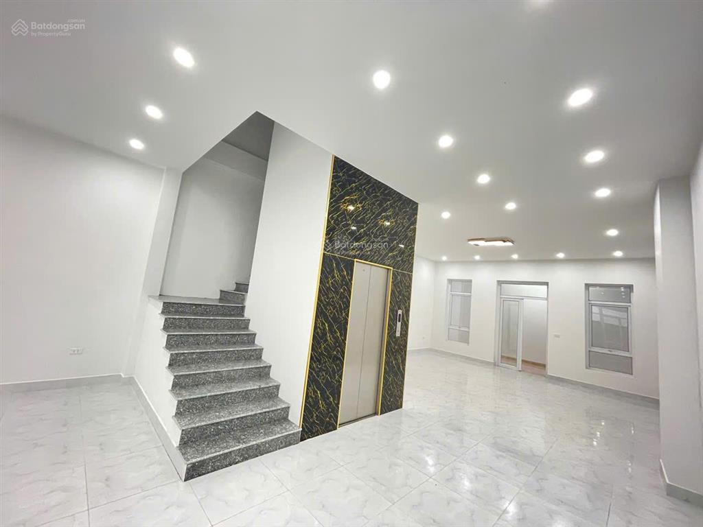 Cho thuê lk khu đô thị louis city đại mỗ nhà hoàn thiện đẹp. gần đường lê quang đạo