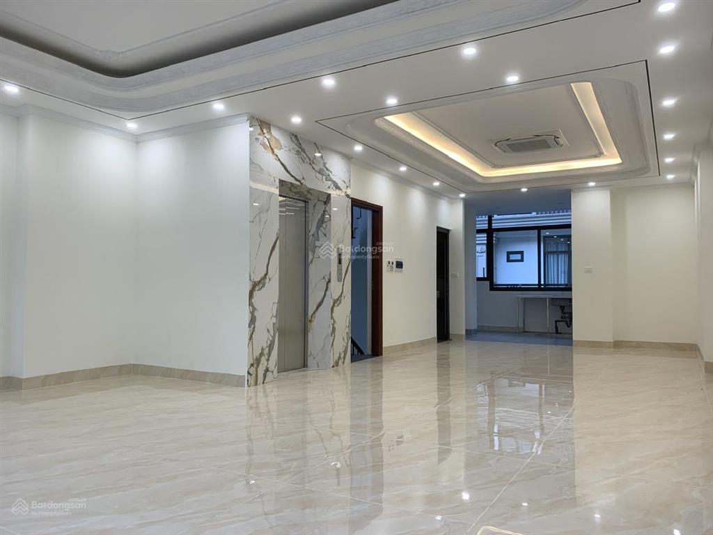 Cho thuê nhà hoàn thiện 7 tầng điều hòa, thang máy. khu đô thị him lam vạn phúc mặt đường tố hữu
