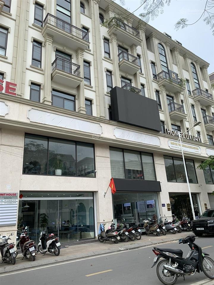 Cần cho thuê gấp văn phòng khu him lam vạn phúc nhà hoàn thiện 7 tầng, thang máy. mặt đường tố hữu