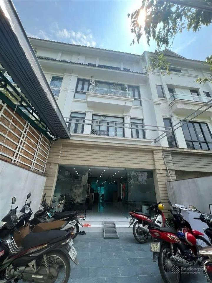 Cho thuê gấp lk khu đô thị glexemco dương nội. gần aeol mall hà đông nhà hoàn thiện full điều hòa