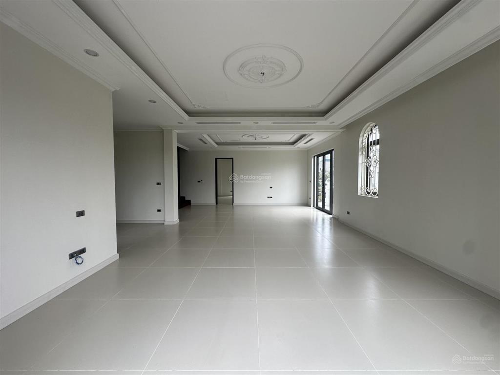 Tôi cần cho thuê biệt thự trong kđt dương nội nhà hoàn thiện đẹp. gần aeomall hà đông