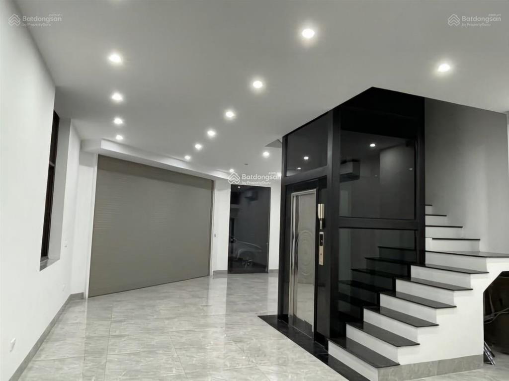 Tôi cần cho thuê shophouse khu đô thị him lam vạn phúc hà đông mặt đường lê văn lương kéo dài
