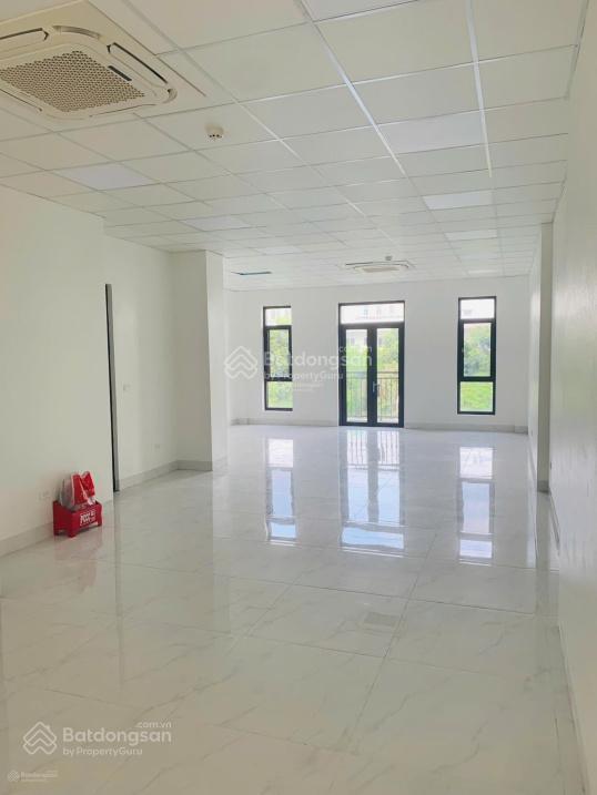 Tôi cần cho thuê shophouse khu đô thị him lam vạn phúc hà đông mặt đường lê văn lương kéo dài