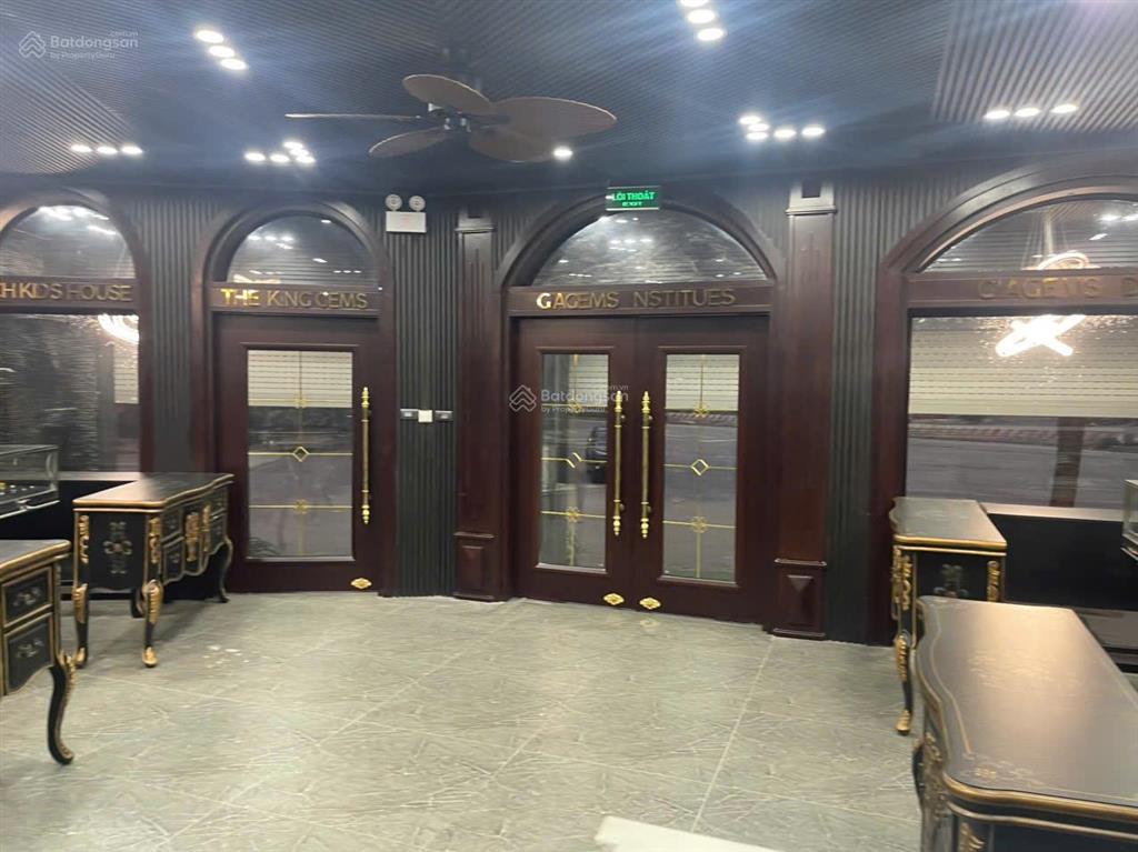 Shophouse 12m x 130m2x9t căn góc nằm ngã 3 trục đường lớn nhất phường kiến hưng hn. đường rộng 99m