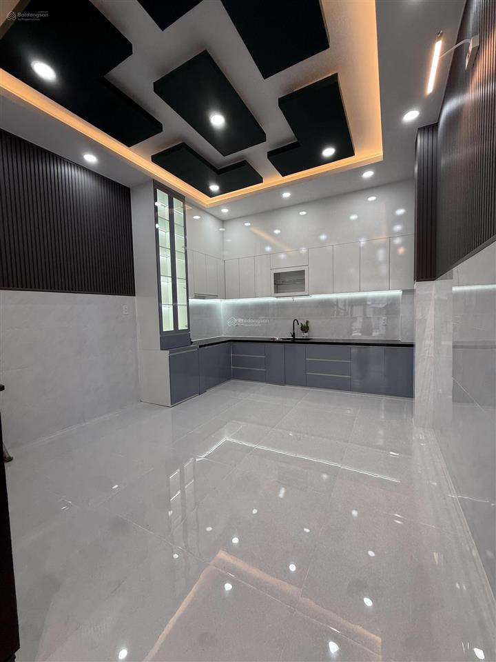 Khai thác công ty  spa  chdv tòa nhà 3tầng ngay mặt tiền văn quới  vừa ở vừa kd mặt tiền 8 tỉ
