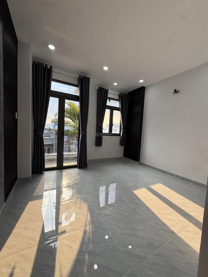 Khai thác công ty  spa  chdv tòa nhà 3tầng ngay mặt tiền văn quới  vừa ở vừa kd mặt tiền 8 tỉ