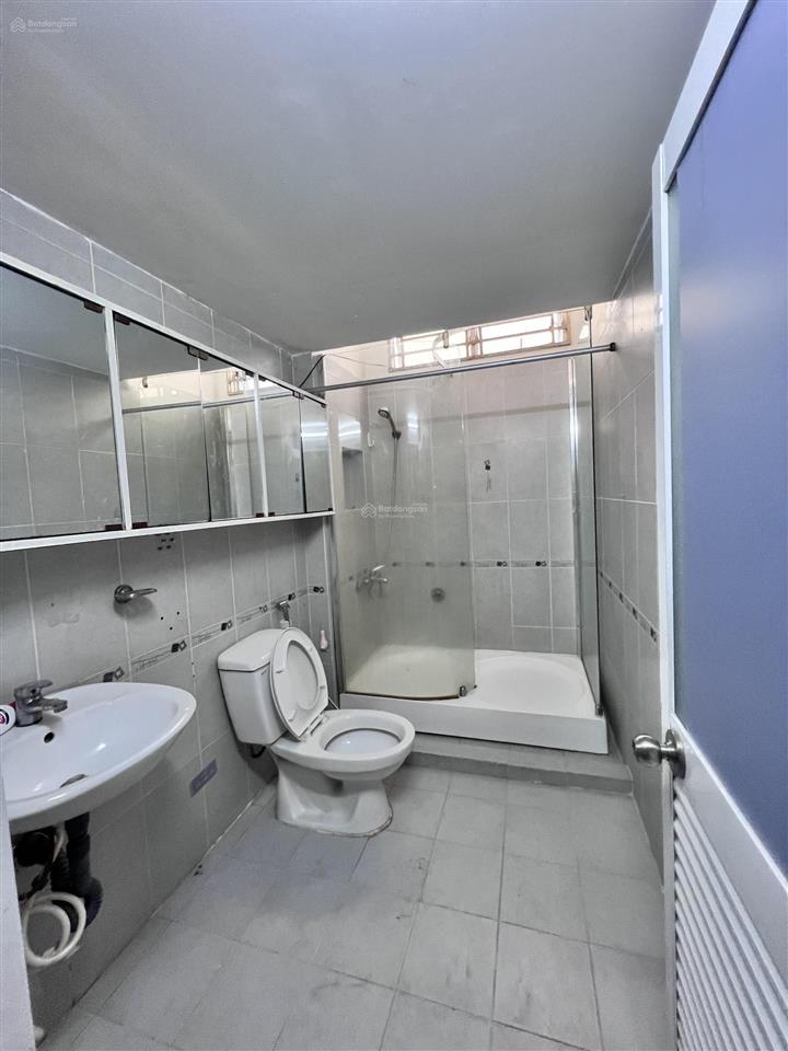 Bán nhà 4 tầng 7pn đường cách mạng tháng 8 quận 3 đang cho thuê 24 triệu/ tháng giáp cx bắc hải q10
