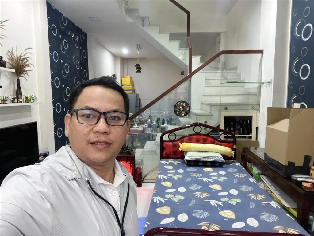 Bán nhà 4 tầng dt 4x14m đường nguyễn duy dương quận 10