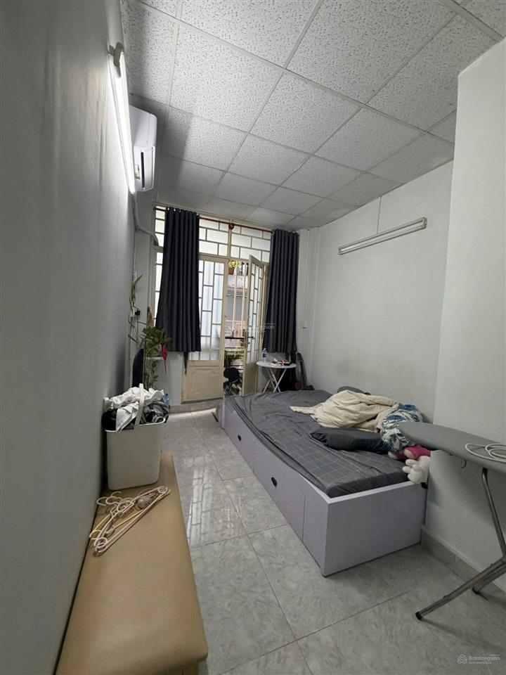 Bán nhà 2 tầng ngay trung tâm quận 10 giá chỉ 3 tỷ tl