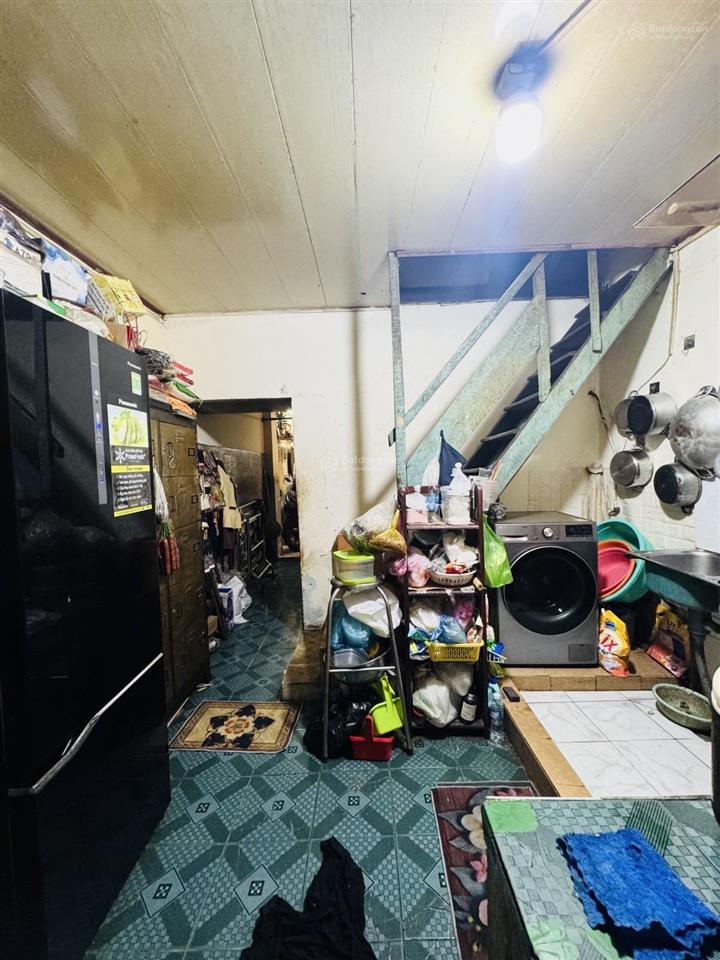 Bán nhà 2 tầng dt 40m2 ngay cư xá nguyễn trung trực đường 3/2 thông qua siêu thị vạn hạnh mall q10