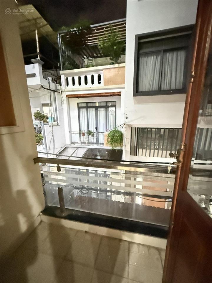 Bán nhà 4 tầng dt 4.3x14m phường 8 quận tân bình cách quận 10 chỉ 1km