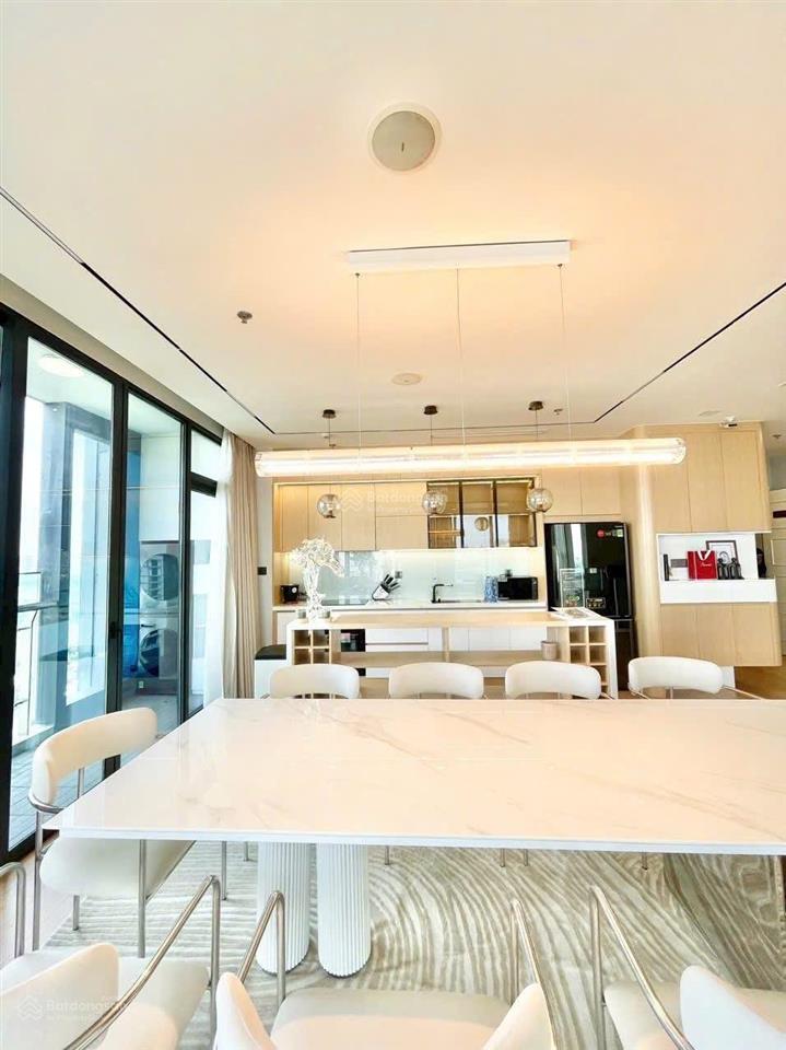 Bán căn hộ 3pn ,100m2 vòng cung view landmark tại vinhomes golden river bason q1 giá chỉ 25 tỷ