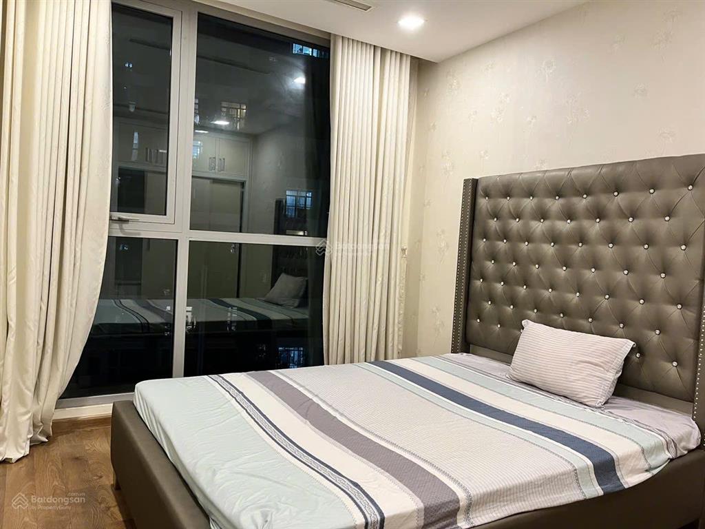 Cần cho thuê gấp căn hộ 2pn view sông  cc vinhomes central park đường nguyễn hữu cảnh, bình thạnh