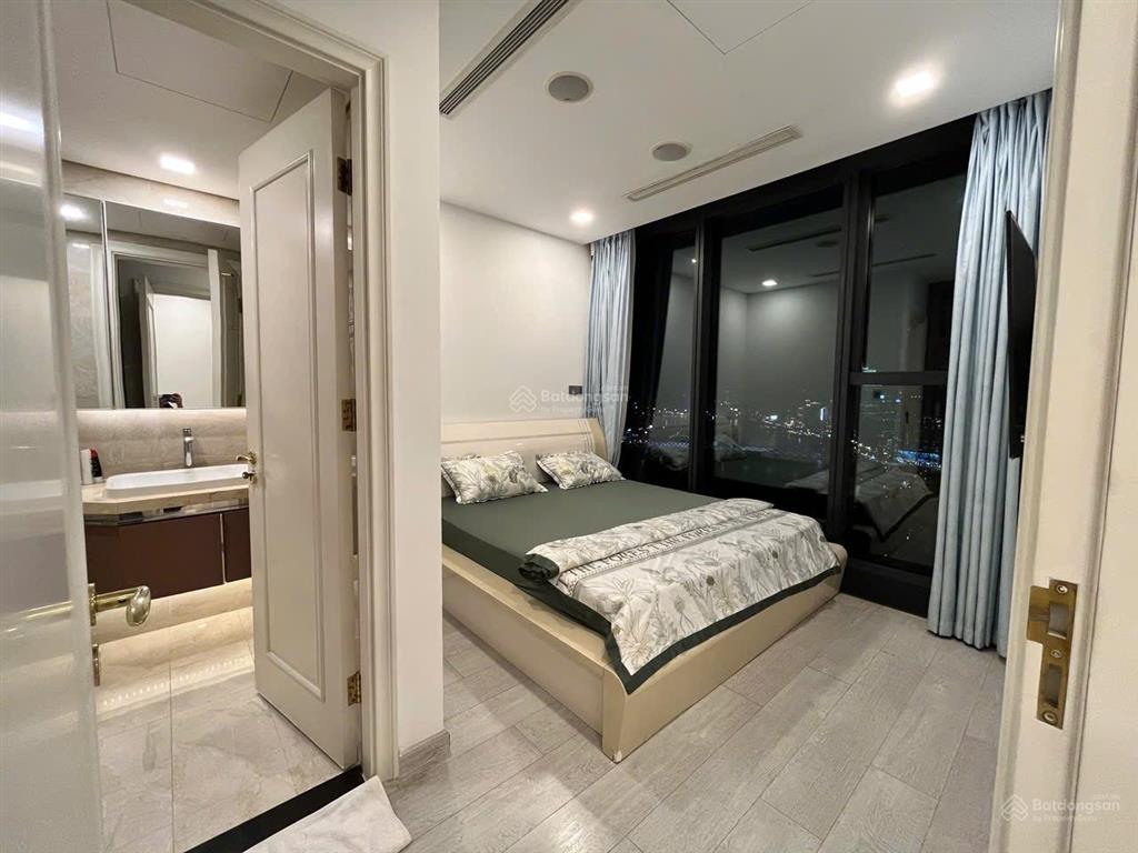 Căn hộ 2pn nội thất hiện đại, siêu sang trọng, view sông và bitexco giá chỉ 24 triệu/th
