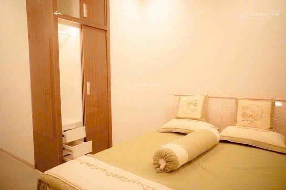 Căn hộ 2pn nội thất hiện đại, siêu sang trọng, view sông và bitexco giá chỉ 24 triệu/th