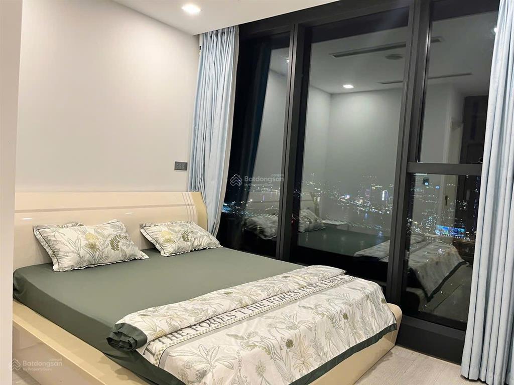 Căn hộ 2pn nội thất hiện đại, siêu sang trọng, view sông và bitexco giá chỉ 24 triệu/th