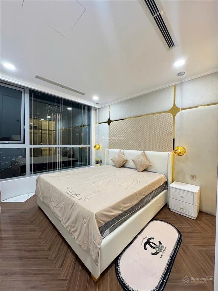 Cho thuê căn hộ 2pn, 90m2 giá siêu hời tại vinhomes central park, bình thạnh