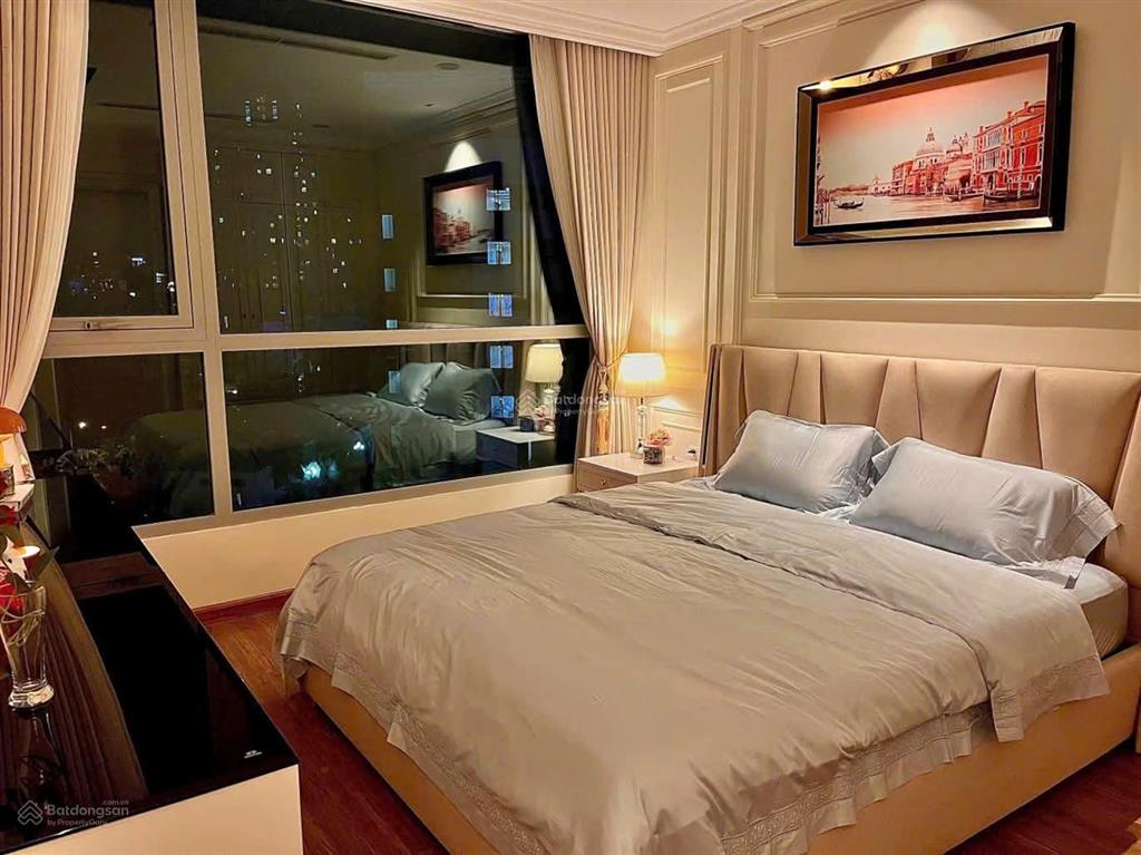 Cho thuê căn hộ 2pn, 90m2 giá siêu hời tại vinhomes central park, bình thạnh