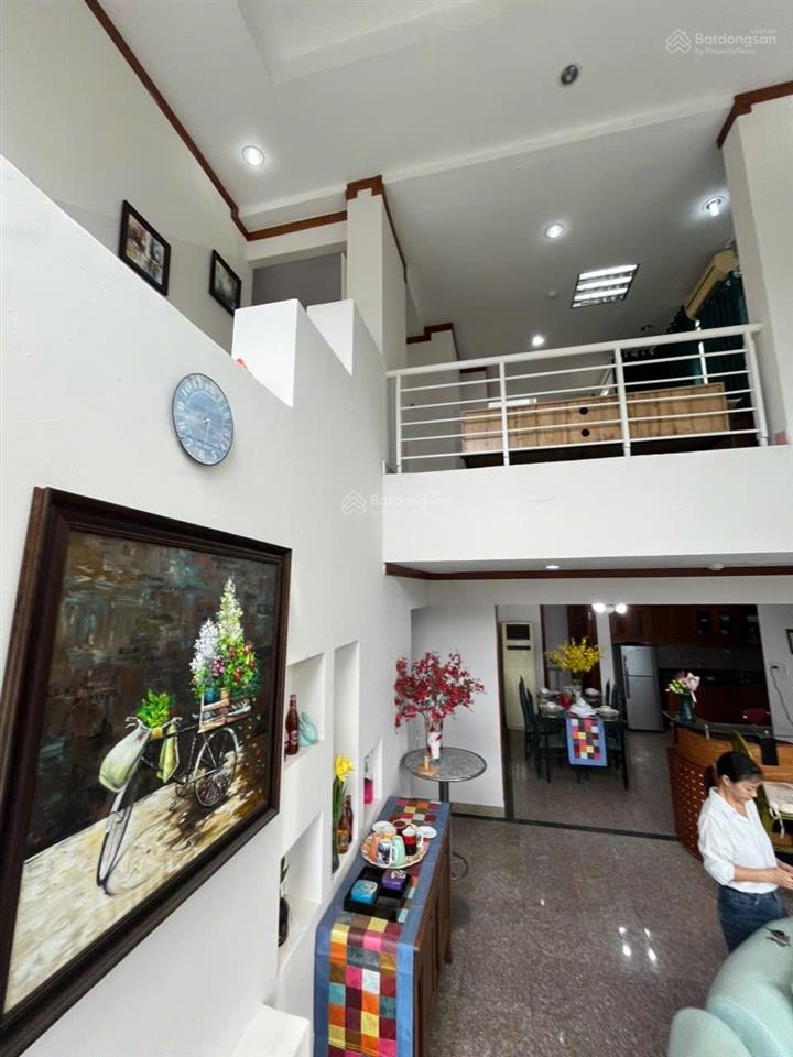 Penthouse 360m2 + sân thượng riêng 121m2| 5pn 5wc | giá chỉ 28 triệu/tháng