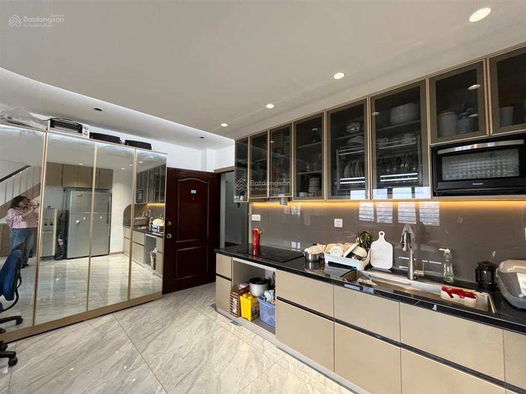 Lofthouse thông tầng 100m2 phú mỹ hưng chỉ 5,85 tỷ, tặng full nội thất