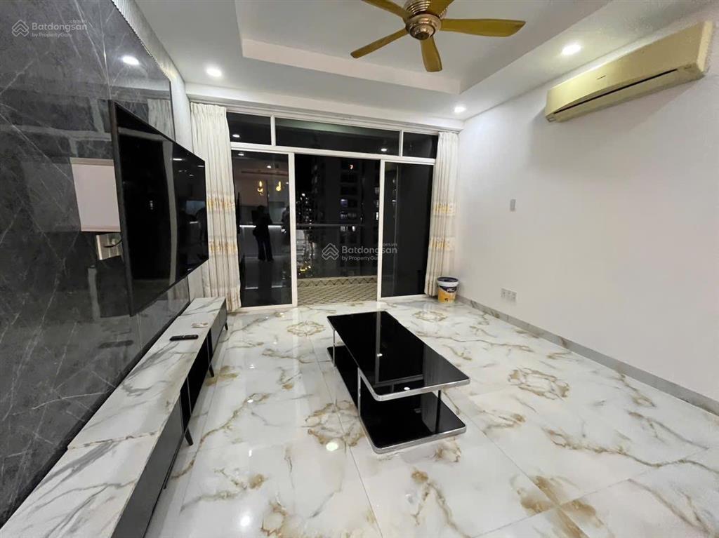 Bán căn hộ new saigon 3pn 121m2, view hồ bơi, giá 5,7 tỷ