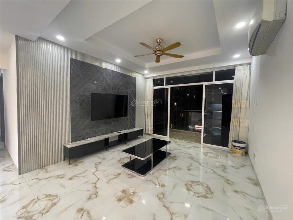 Bán căn hộ new saigon 3pn 121m2, view hồ bơi, giá 5,7 tỷ