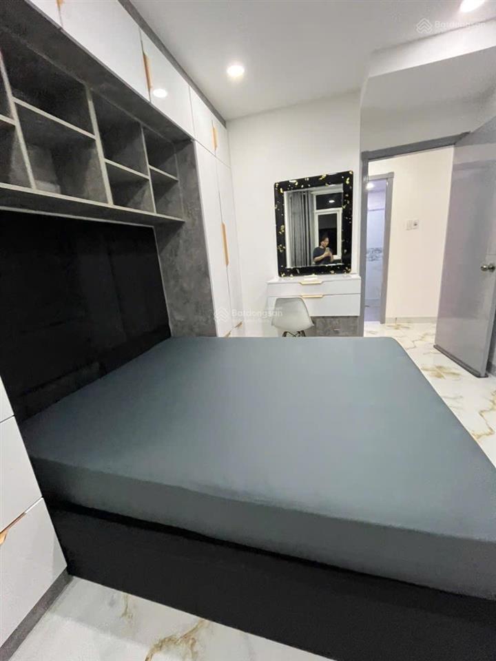 Bán căn hộ new saigon 3pn 121m2, view hồ bơi, giá 5,7 tỷ