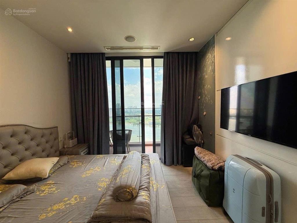 Bán 3pn vinhomes golden river view sông bitexco 31 tỷ