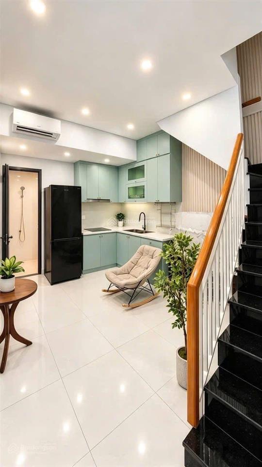 Cho thuê nhà full nội thất lý chính thắng, quận 3