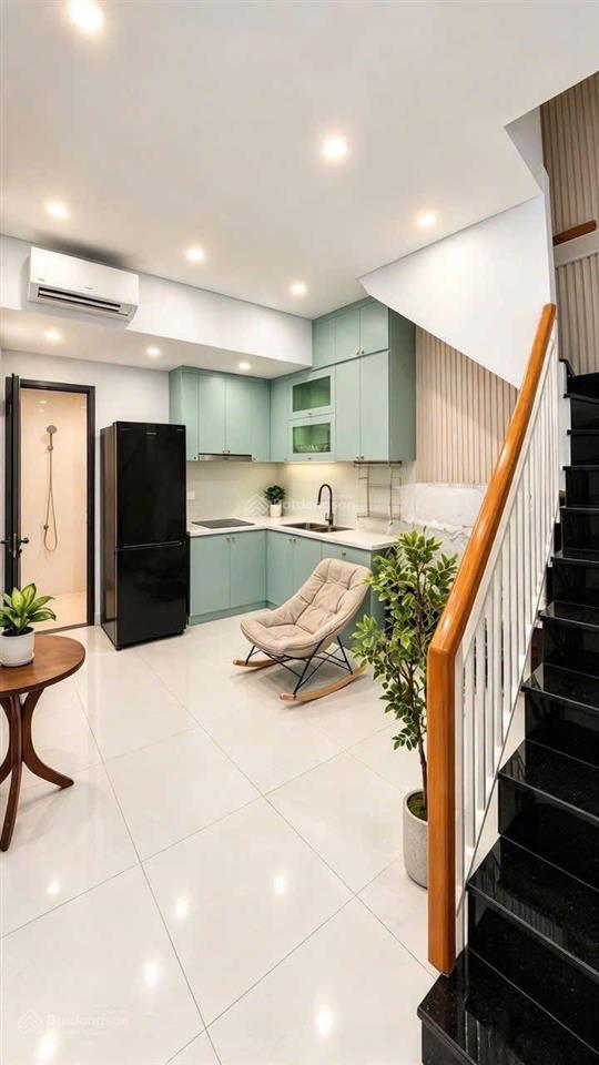 Cho thuê nhà full nội thất lý chính thắng, quận 3
