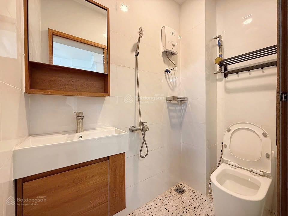 Cho thuê cc 1pn, 1wc, 50m2 giá ưu đãi 8 triệu tại lê văn sỹ, phường 10, quận 3, tp.hcm