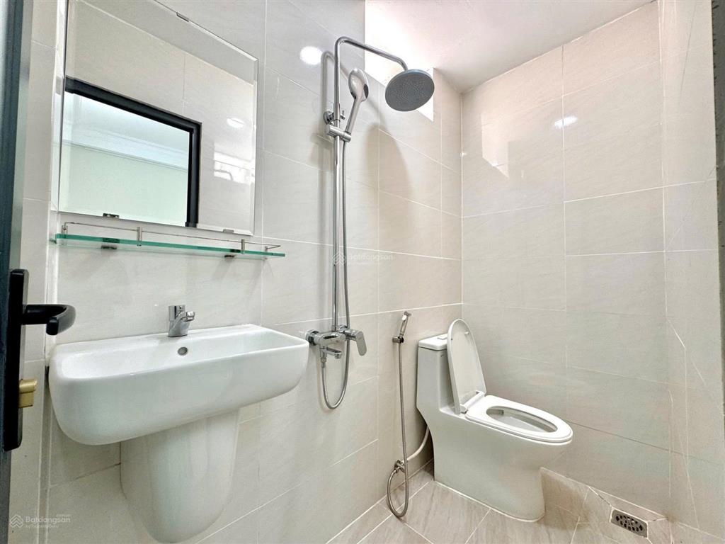 Cho thuê căn hộ 1pn ban công thoáng, tách bếp riêng