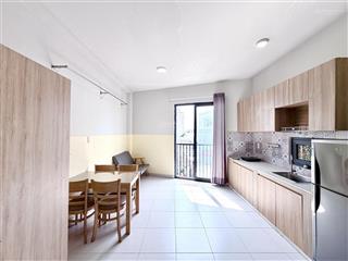 Căn hộ stu ban công 40m2 fullnt cao cấp có thang máy gần ngay cầu kinh thanh đa, bxmđ