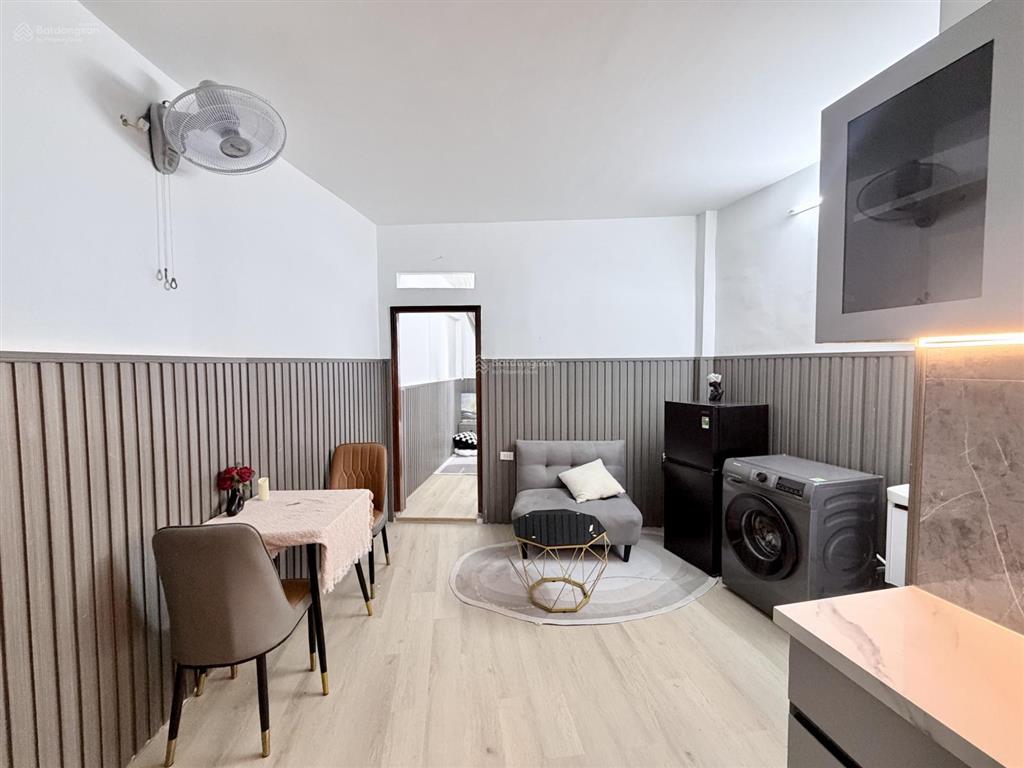 Căn hộ 1pn tách bếp có cửa sổ to thoáng 35m2 fullnt từ a  z ngay vòng xoay lê văn sỹ