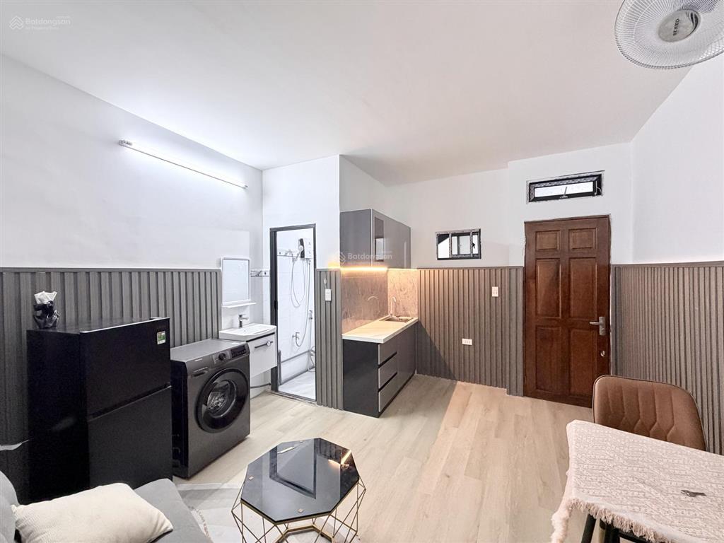 Căn hộ 1pn tách bếp có cửa sổ to thoáng 35m2 fullnt từ a  z ngay vòng xoay lê văn sỹ