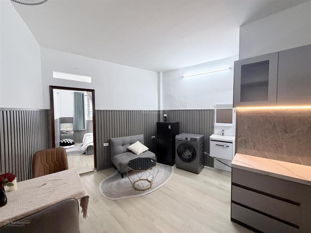 Căn hộ 1pn tách bếp có cửa sổ to thoáng 35m2 fullnt từ a  z ngay vòng xoay lê văn sỹ